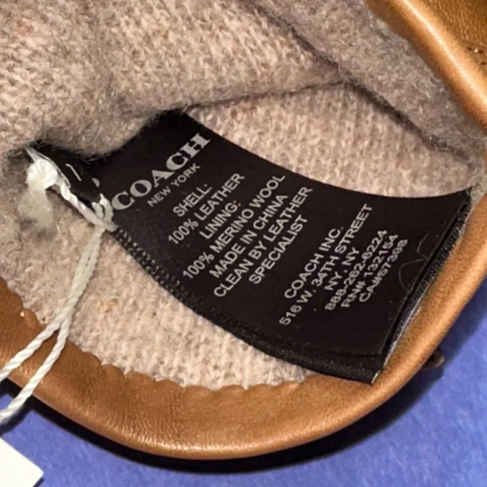 *NWT* COACH Bow Leather Gloves